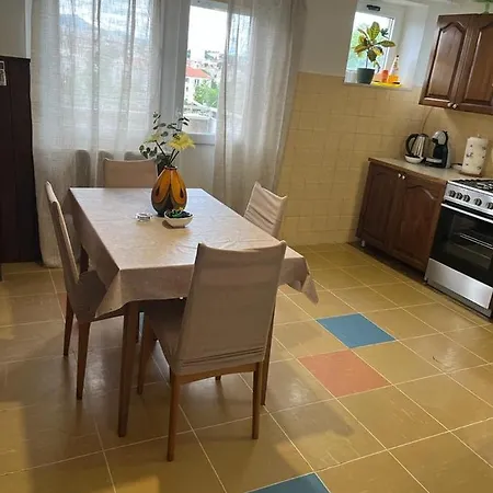 Apartment Sunny Split